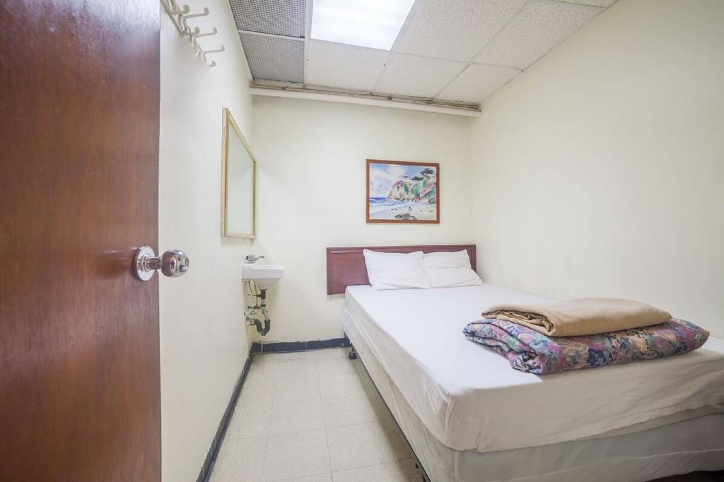 New World Hotel