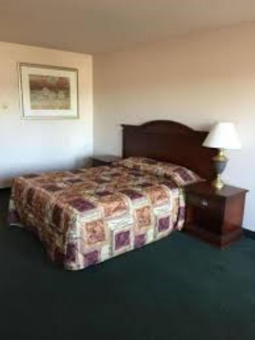 Summer Wind Budget Motel