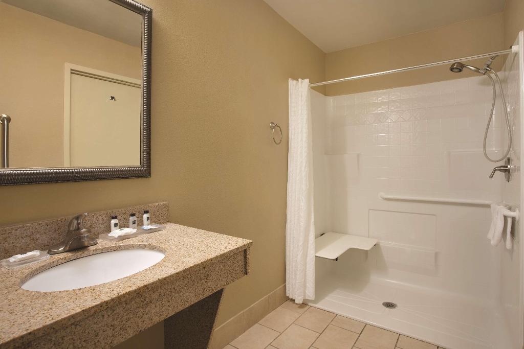 Country Inn & Suites By Radisson Goodlettsville Tn