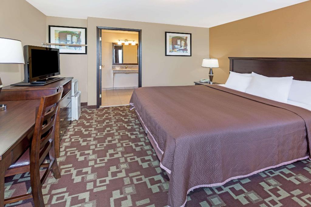 Travelodge By Wyndham Newport