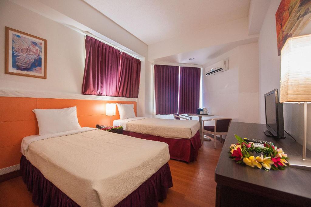 Grand Plaza Hotel