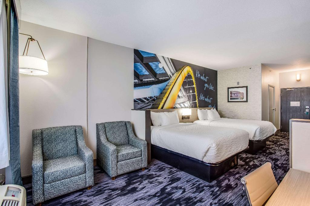 Clarion Pointe Franklin - Nashville Area