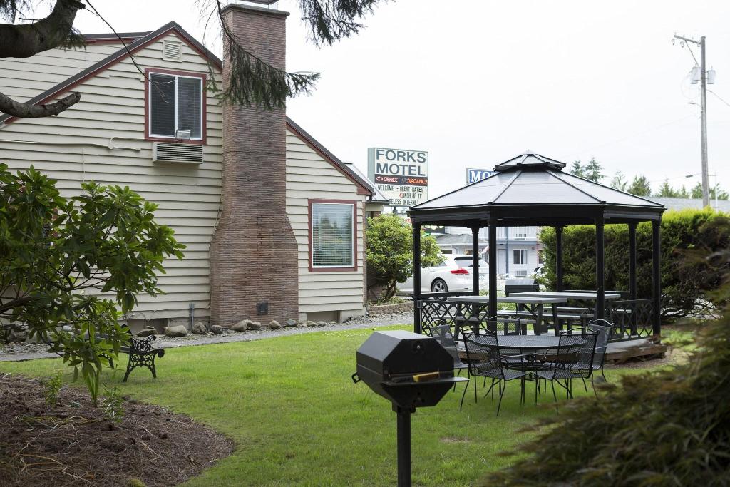 Forks Motel