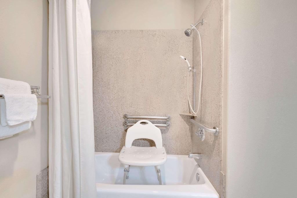 Sonesta Essential Hotels Odessa