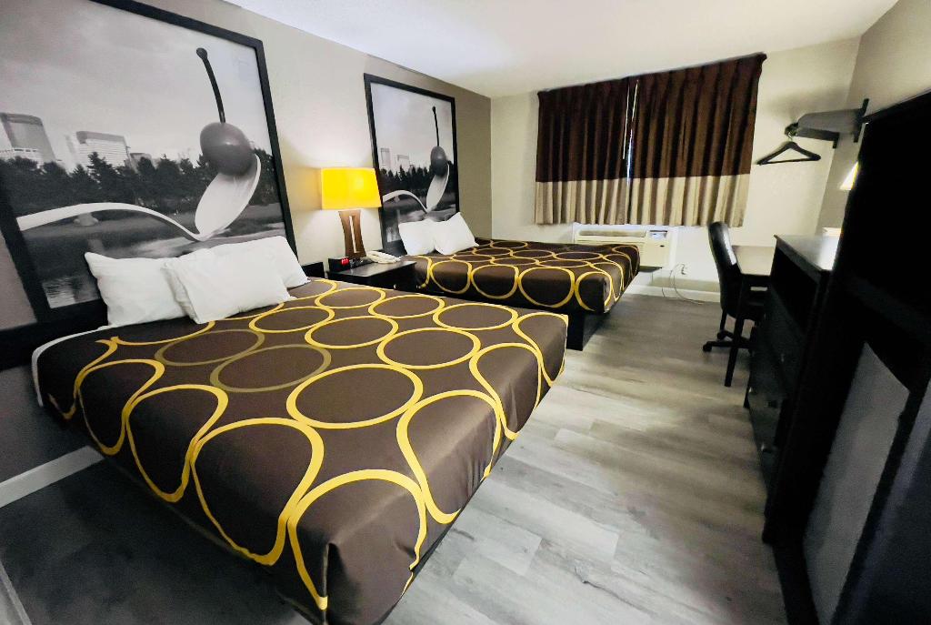 Super 8 By Wyndham Shakopee
