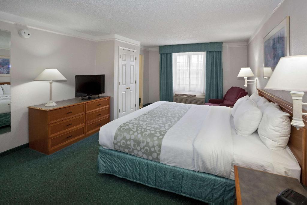 La Quinta Inn By Wyndham Omaha West