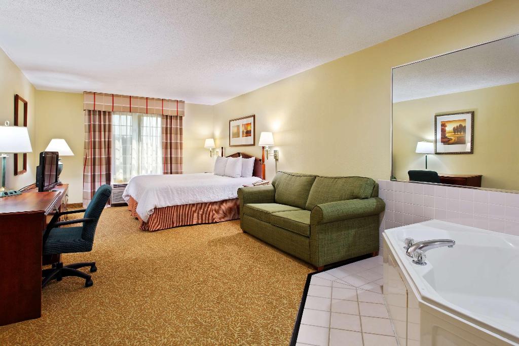 Country Inn & Suites Elgin