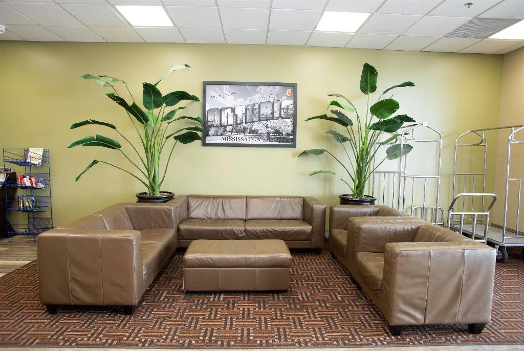 Super 8 by Wyndham Mississauga photo 33