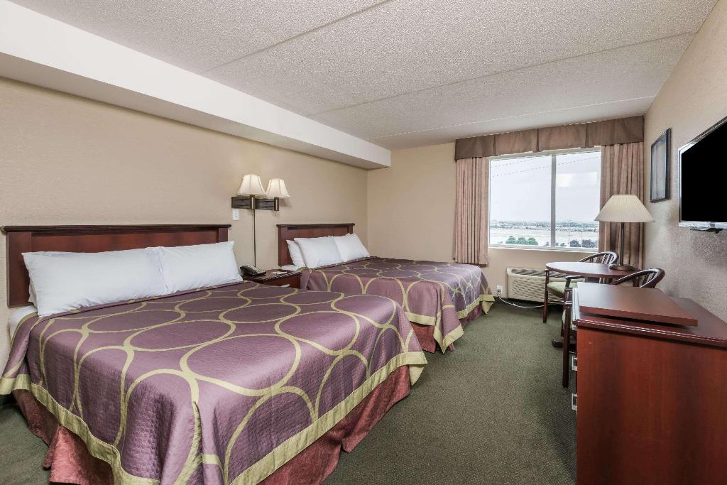 Super 8 by Wyndham Mississauga photo 26