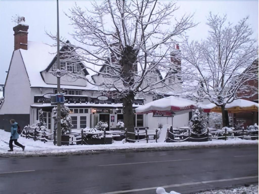 The Old Black Horse - Inn - General view