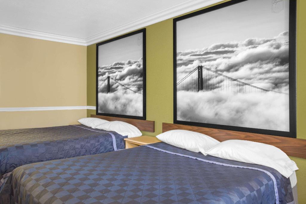 Super 8 By Wyndham Hayward Downtown