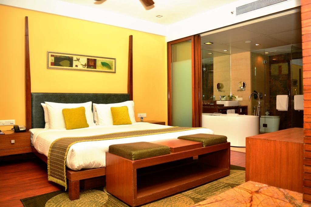 Fariyas Resort Lonavala
