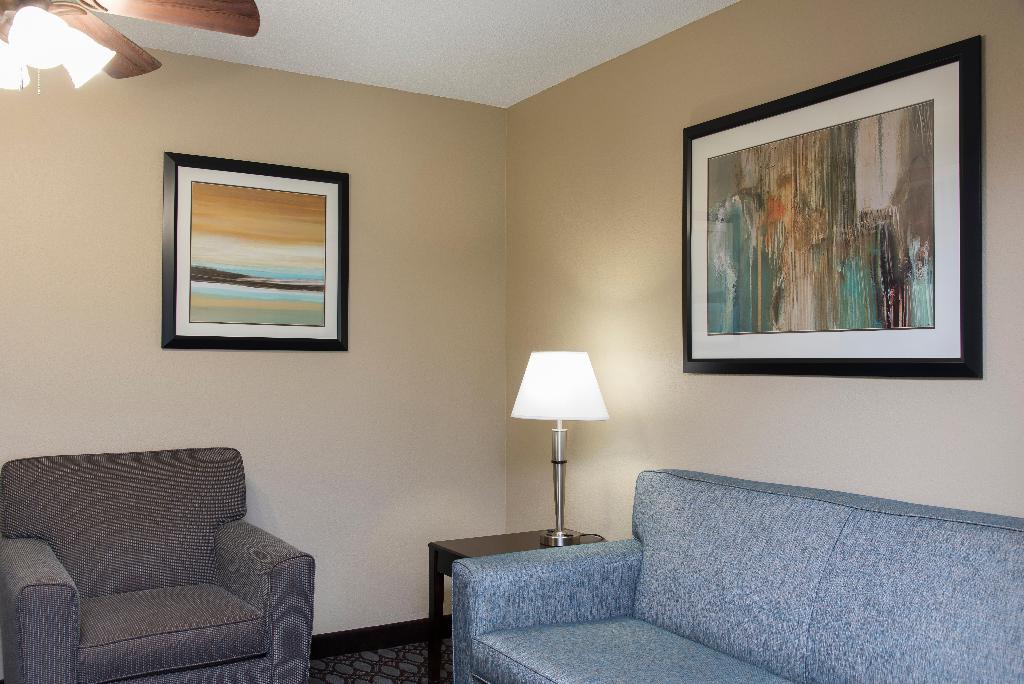 Holiday Inn Express Gas City