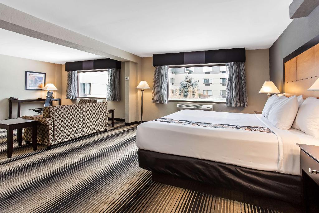 Best Western Plus Hyde Park Chicago Hotel