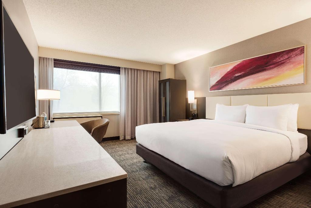 Doubletree by Hilton St. Paul East, MN