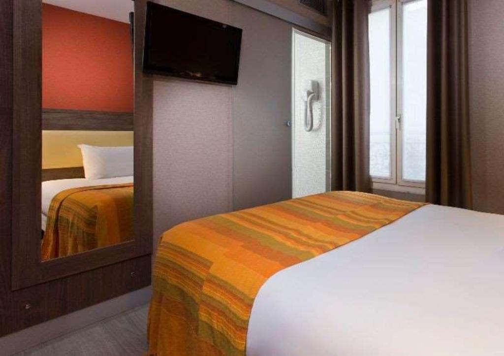 Hotel Des Pavillons, Frankreich, Paris. Großes 34