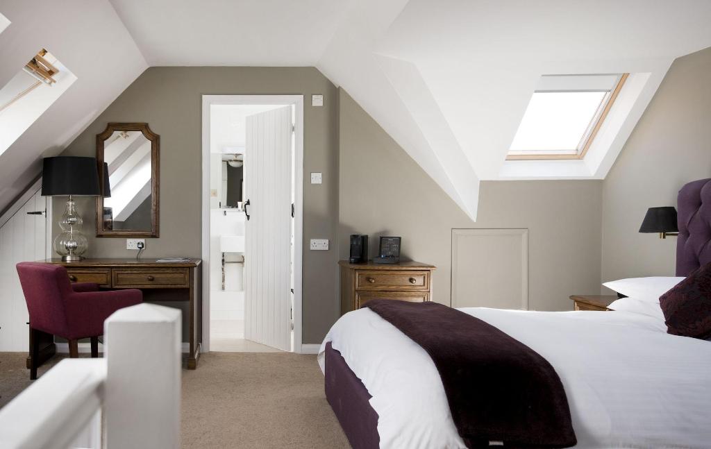 Crouchers Country Hotel - Hotel