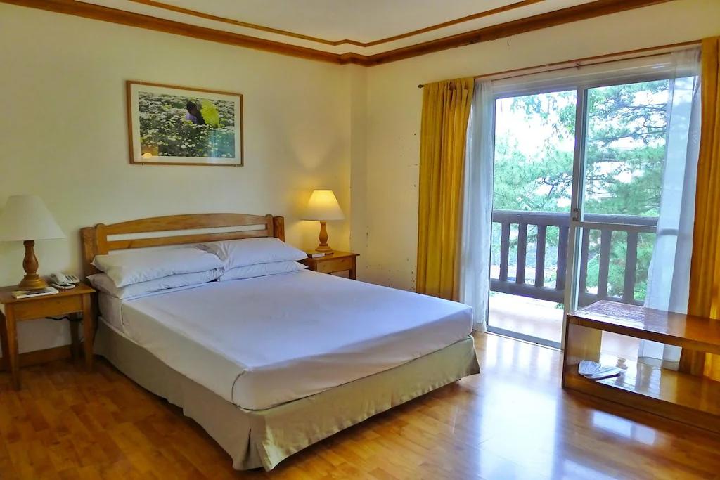 Ridgewood Hotel