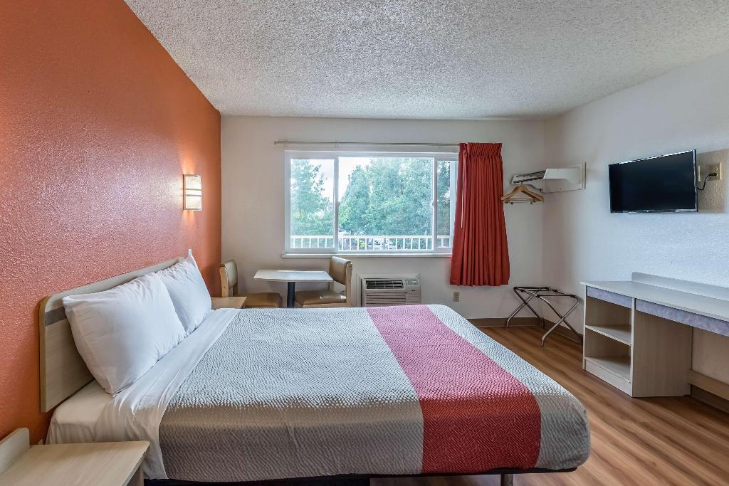 Motel 6 Beaverton