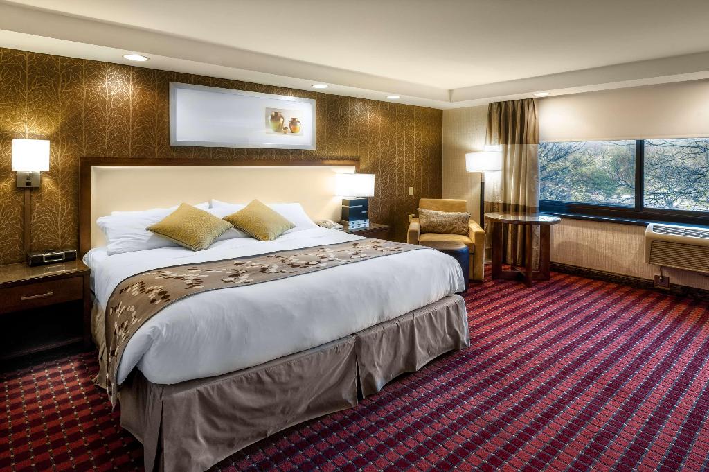 Radisson Hotel Corning