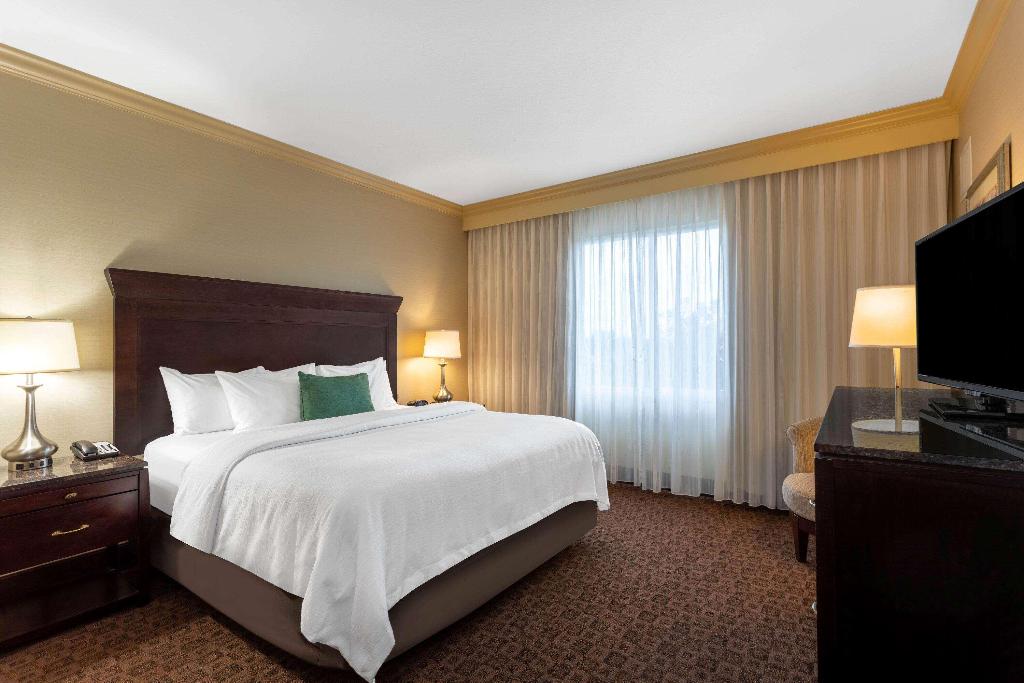 hotel-thumb