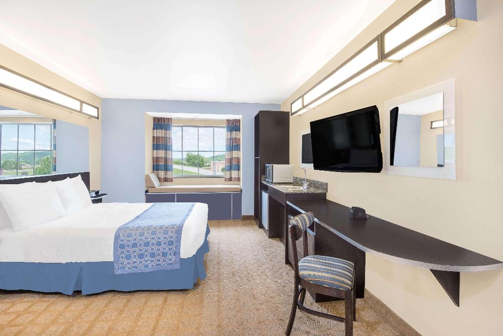 Microtel Inn & Suites By Wyndham Waynesburg