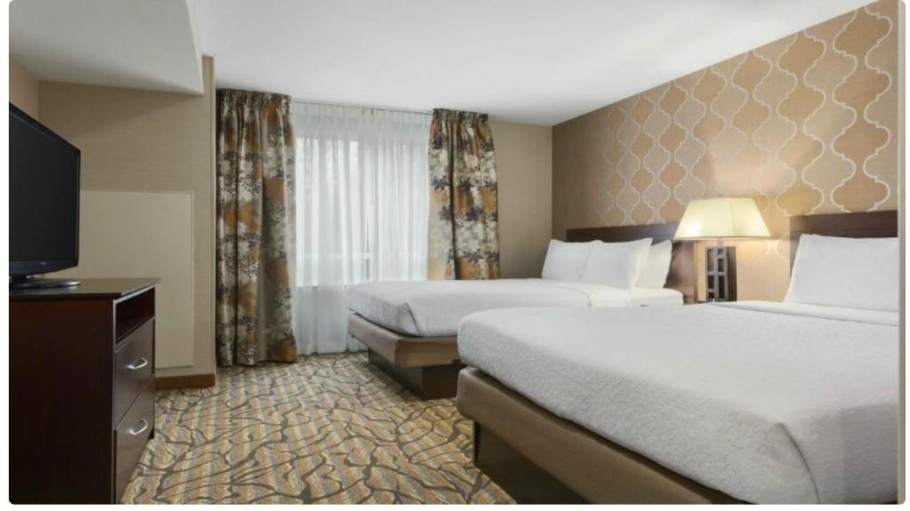 Holiday Inn & Suites Williamsburg-Historic Gateway