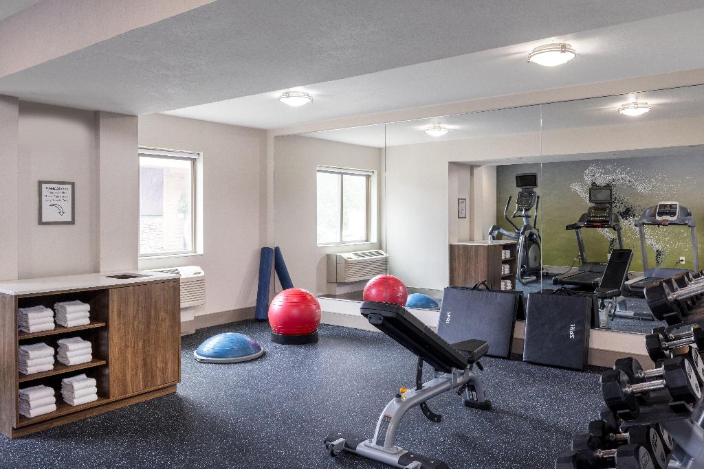 Holiday Inn Express Portland South - Lake Oswego photo 8