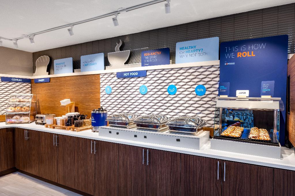 Holiday Inn Express Portland South - Lake Oswego photo 19