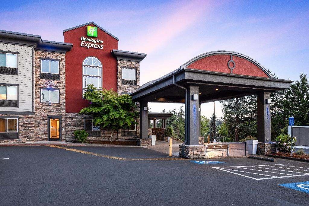 Holiday Inn Express Portland South - Lake Oswego photo 52