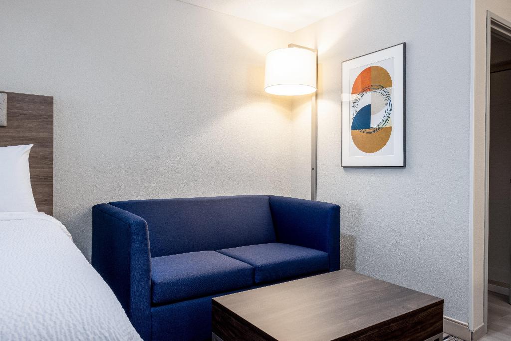 Holiday Inn Express Portland South - Lake Oswego photo 65