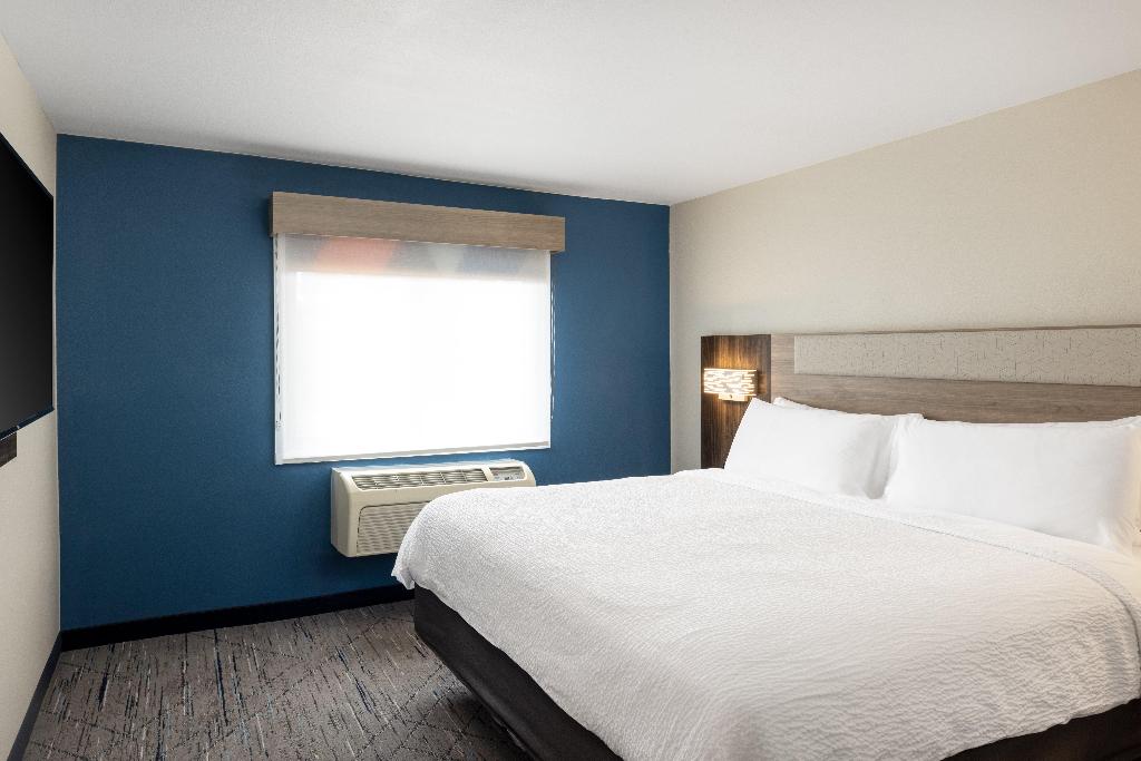 Holiday Inn Express Portland South - Lake Oswego photo 43
