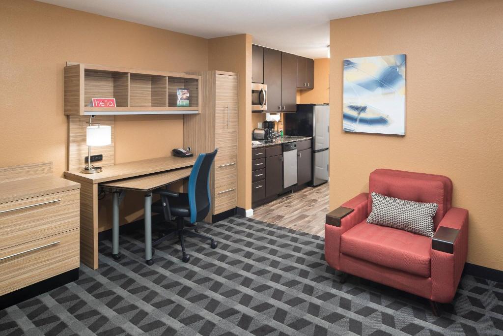 TownePlace Suites Panama City