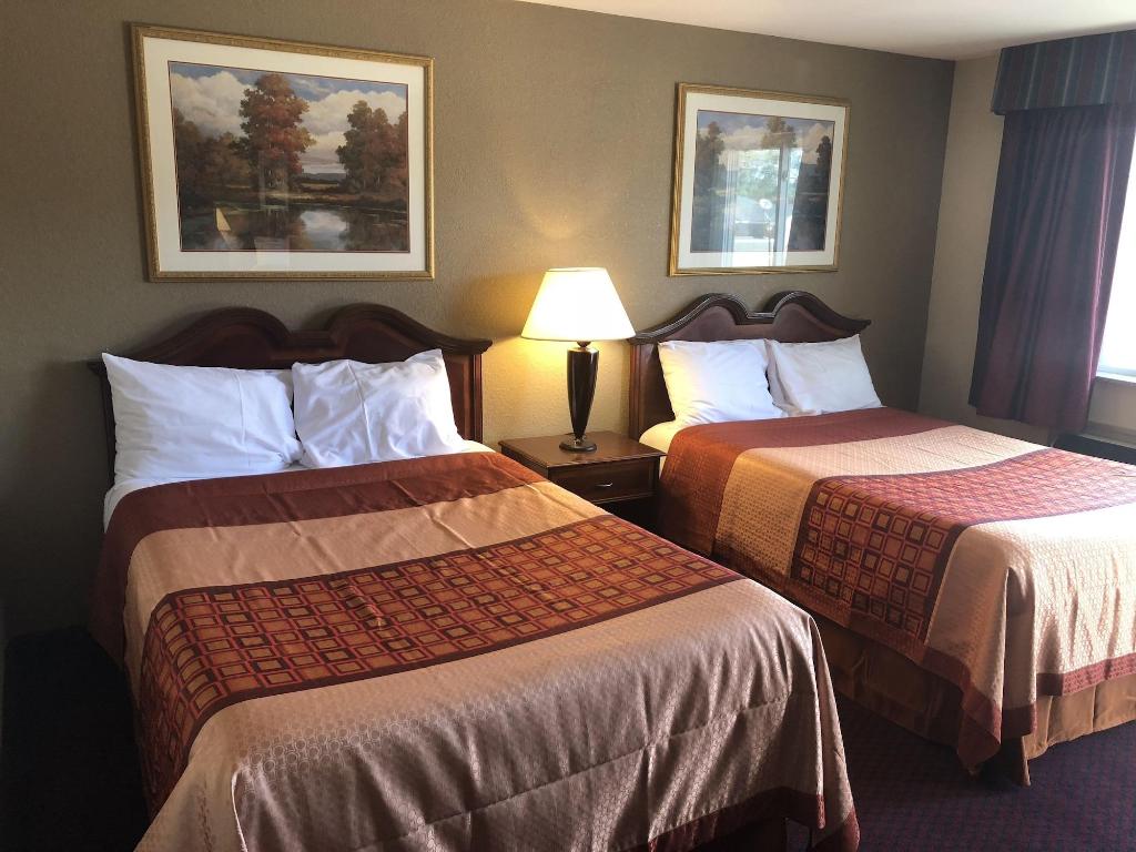 Travel Inn & Suites Flemington