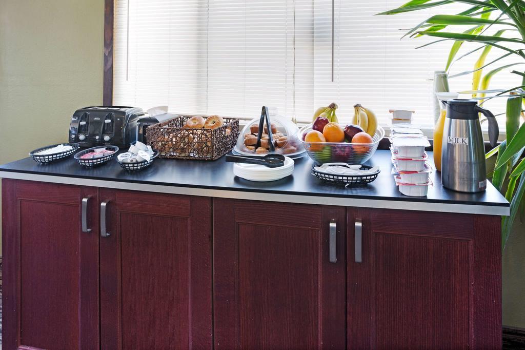 SureStay by Best Western Portland City Center - Restaurant