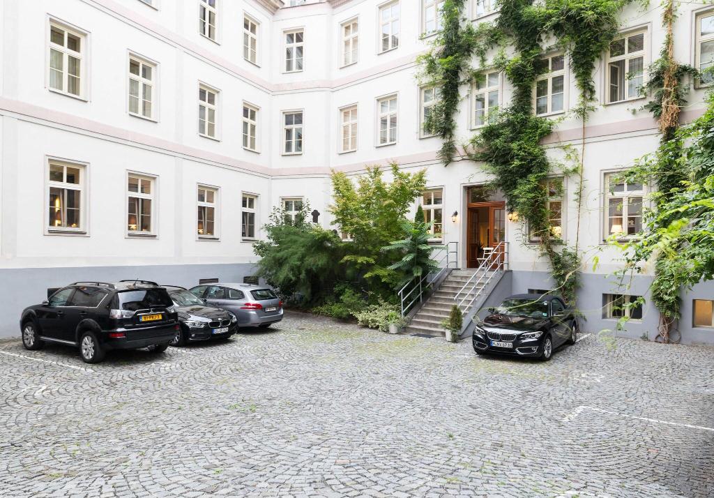 Unitas Residence, Old Town