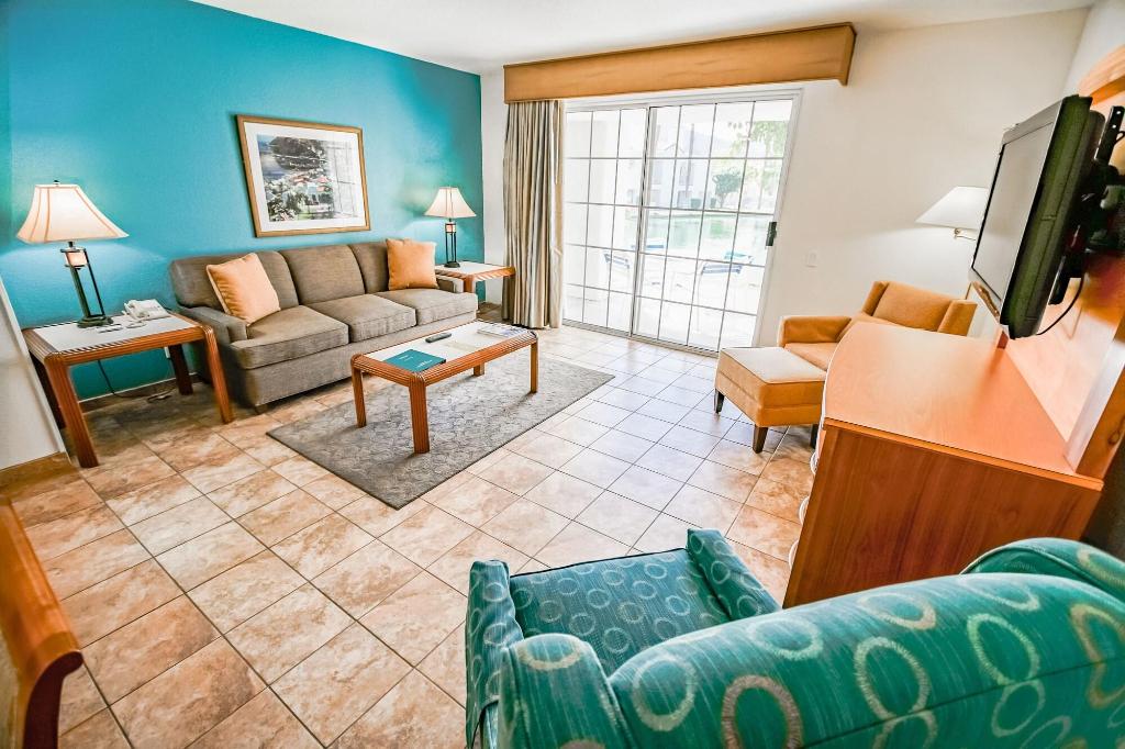 Desert Breezes Resort