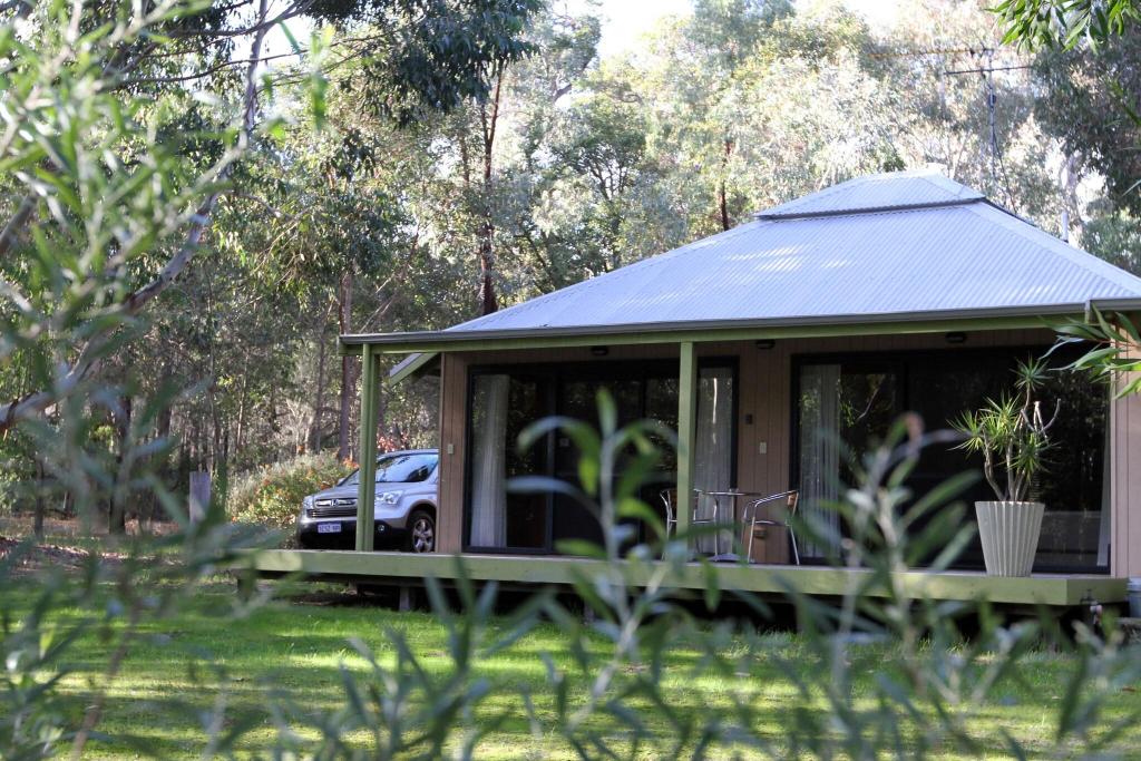 Ellensbrook Cottages