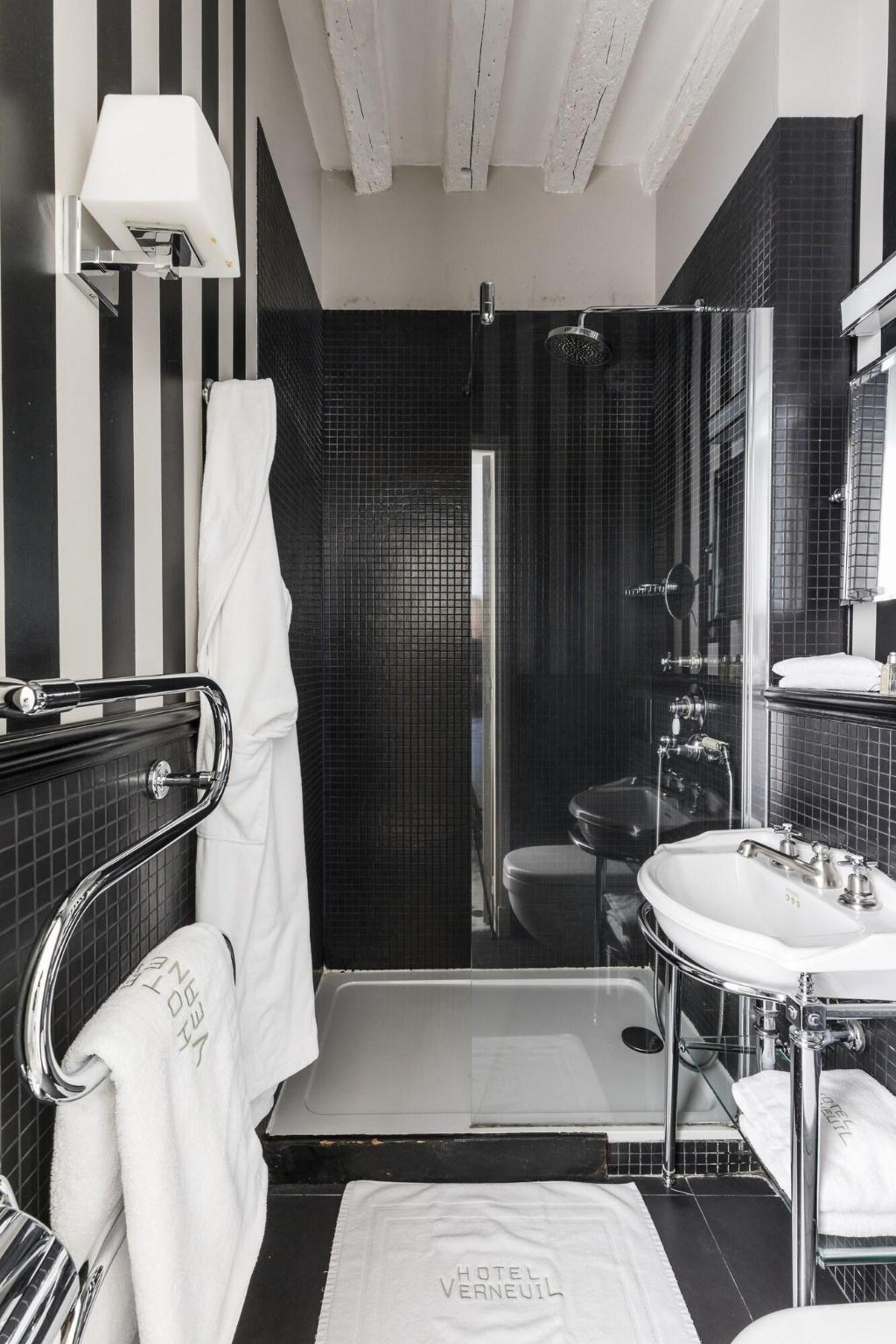 Hotel Verneuil, Frankreich, Paris. Großes 2