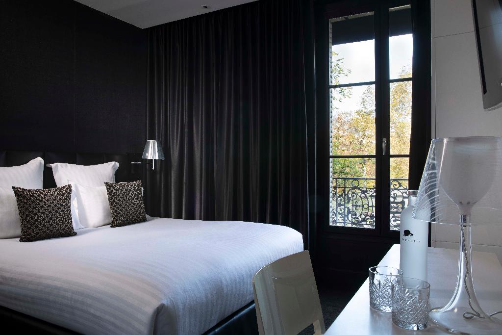 First Hotel Paris Tour Eiffel