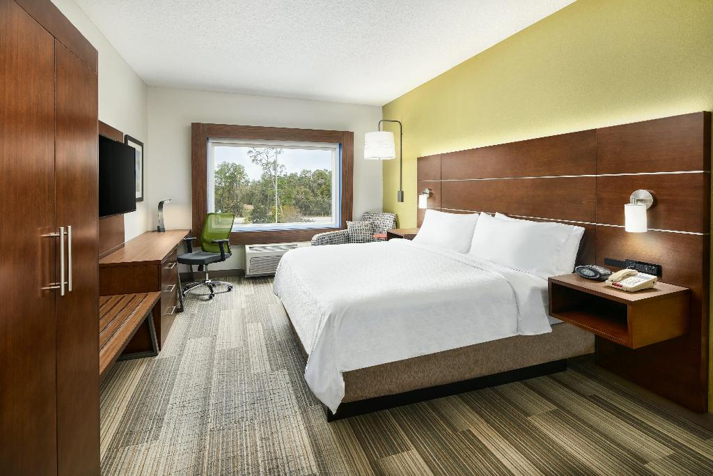Holiday Inn Express & Suites Palatka Northwest IHG