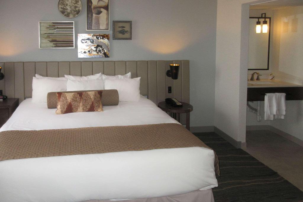 Windmill Suites Surprise, Ascend Hotel Collection