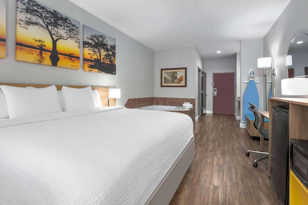 Days Inn & Suites By Wyndham Cabot