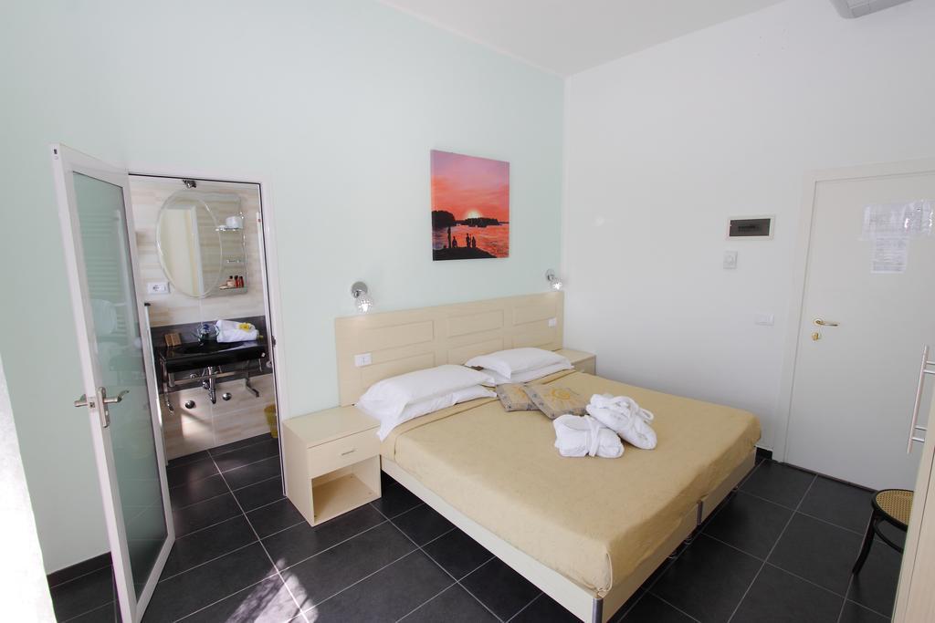 Hotel MoMo Seaview