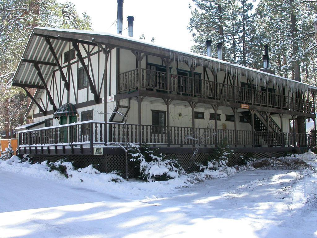 black forest lodge and breakfast