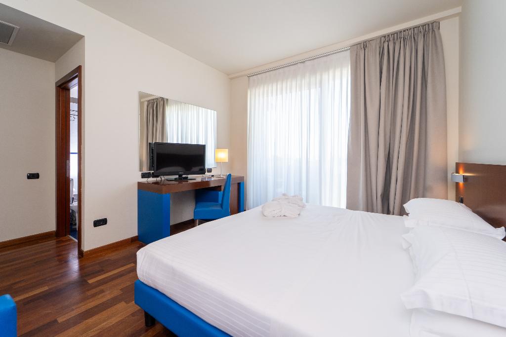 Hotel Balance