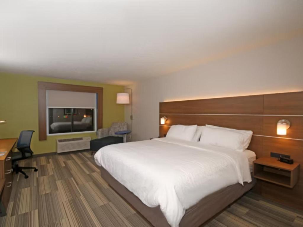 Holiday Inn Express Troutville - Roanoke North