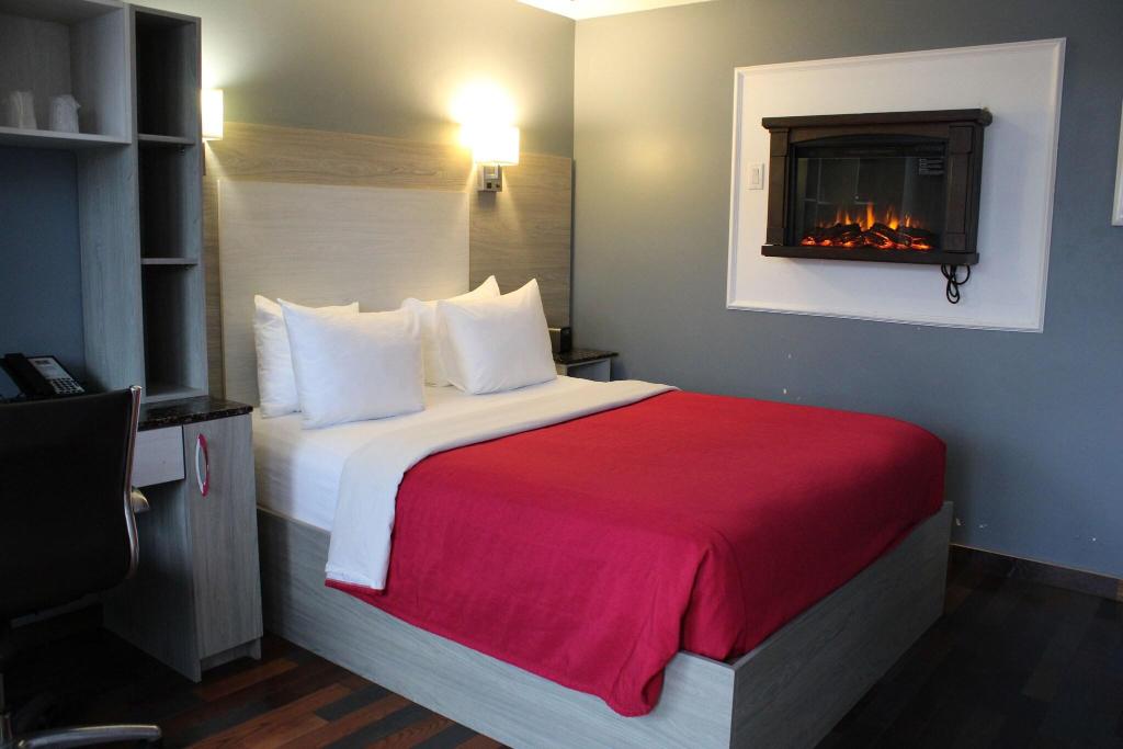Lido Motel & Suites