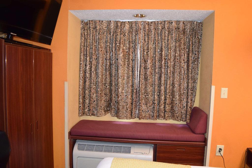 Microtel Inn & Suites By Wyndham Rock Hill/Charlo