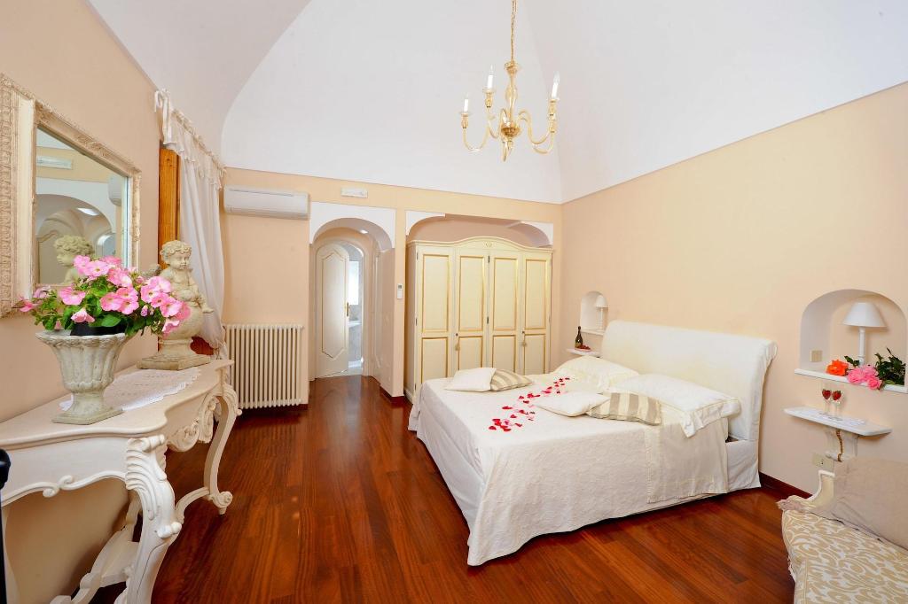 Villa Mary